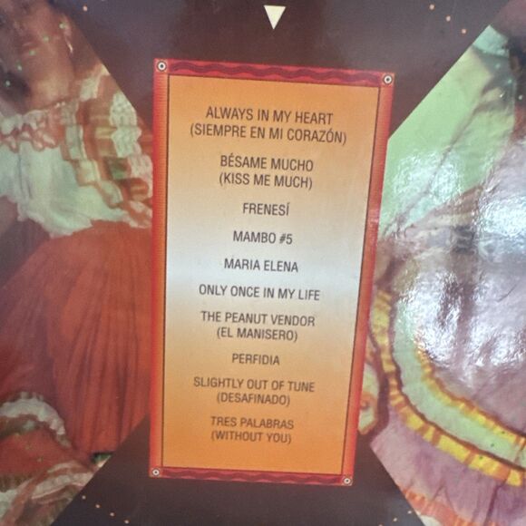 Ultimate Latin Songs, 80 Hot Hits, Hal Leonard Publication, Piano, Vocal, Guitar - Picture 2 of 6